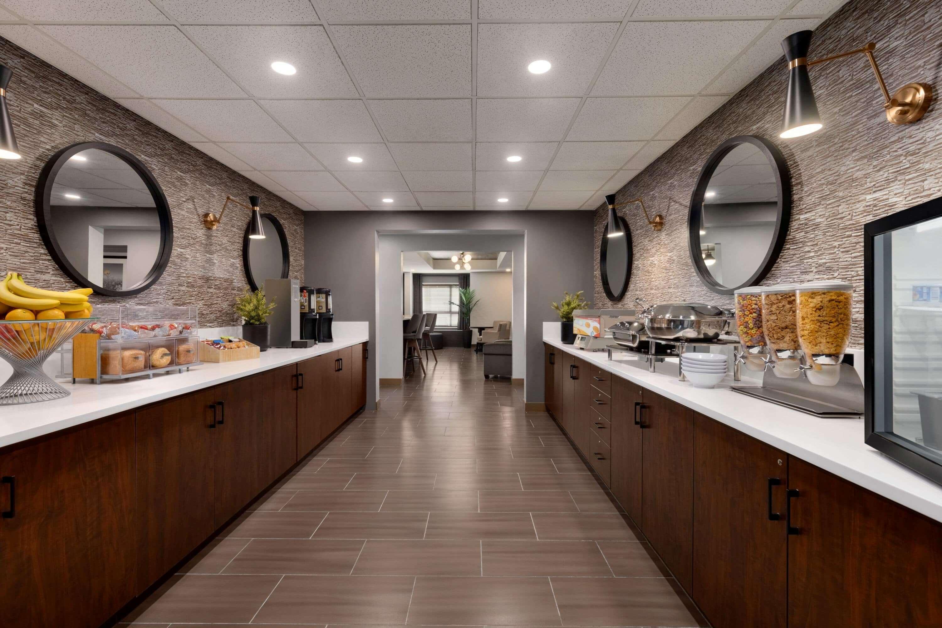 Microtel Inn & Suites By Wyndham Estevan Dış mekan fotoğraf