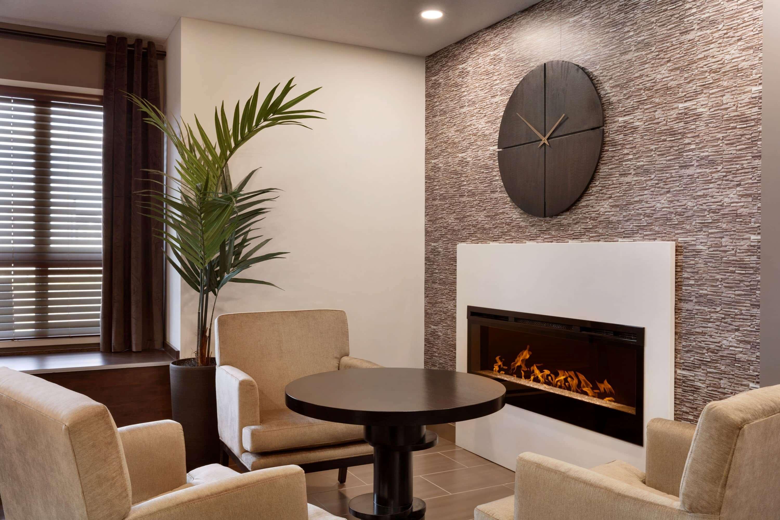 Microtel Inn & Suites By Wyndham Estevan Dış mekan fotoğraf